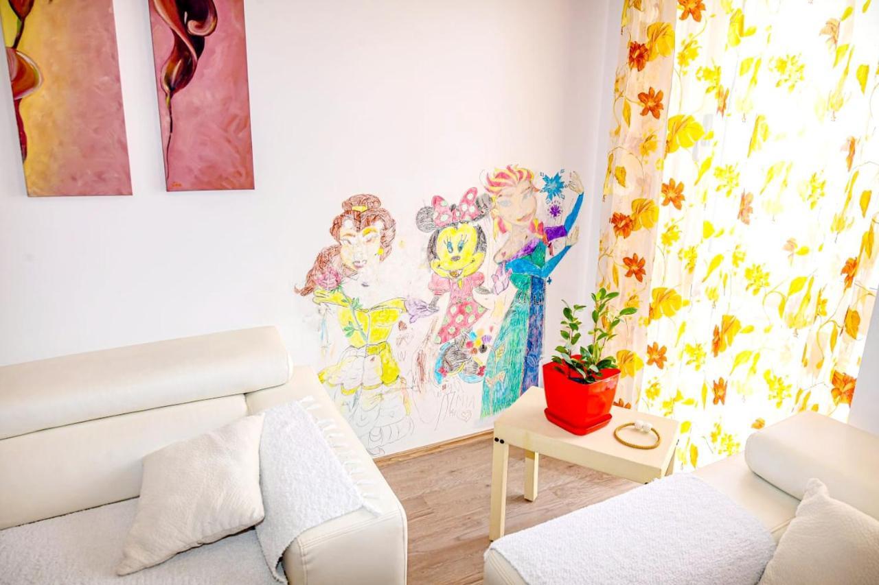 Happy Stories' Apartment In City Centre Shkoder Exterior photo